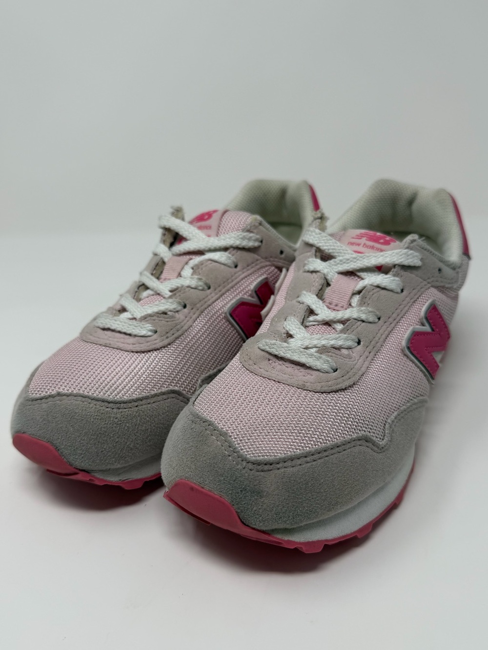 New Balance Kids' Pink & Gray Mesh Sneakers Sz. 3y